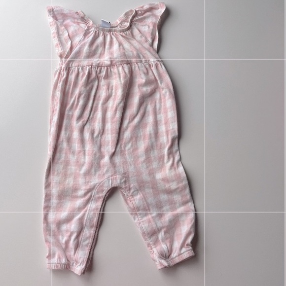 Old Navy baby girl pink gingham romper size 12-18 months EUC - Picture 1 of 3